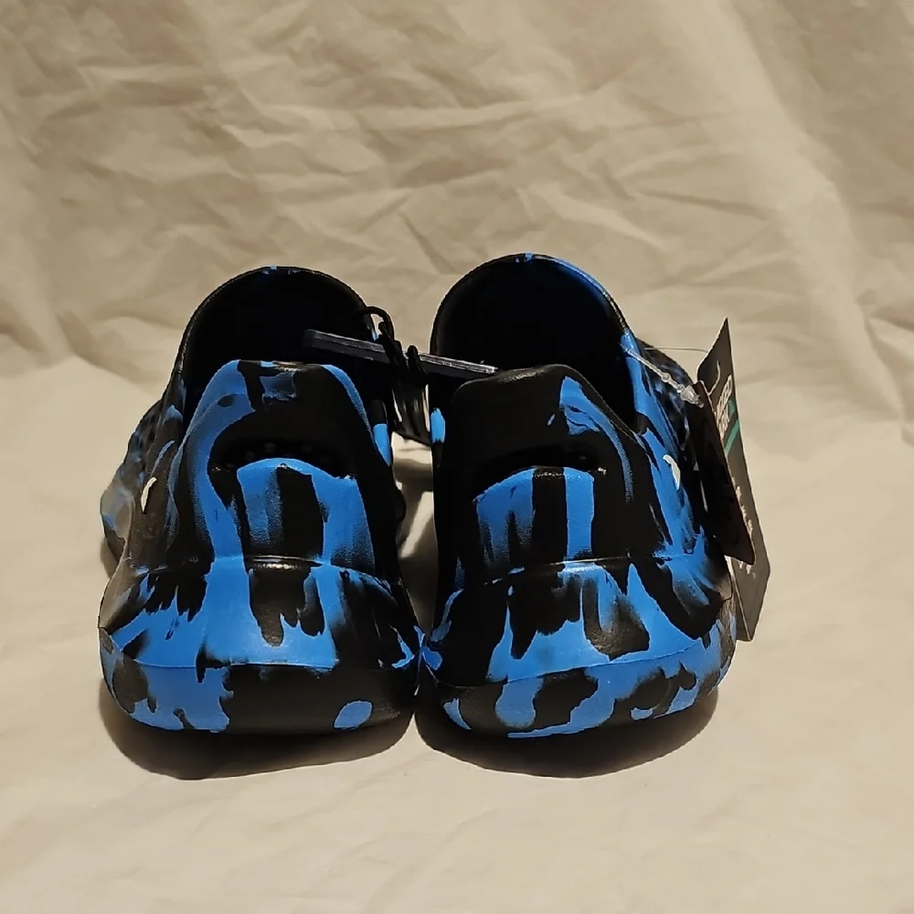 Rugged Shark Kids Size 13 Blue-Black Slip On Floatable Water Sneakers New